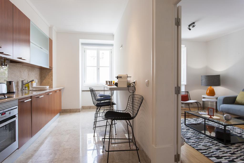 Joivy Downtown Blue Apartments Lisbon Room photo