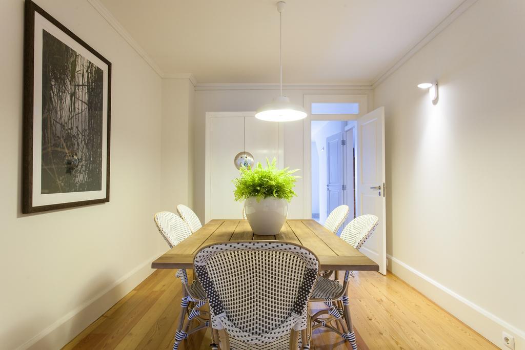 Joivy Downtown Blue Apartments Lisbon Room photo